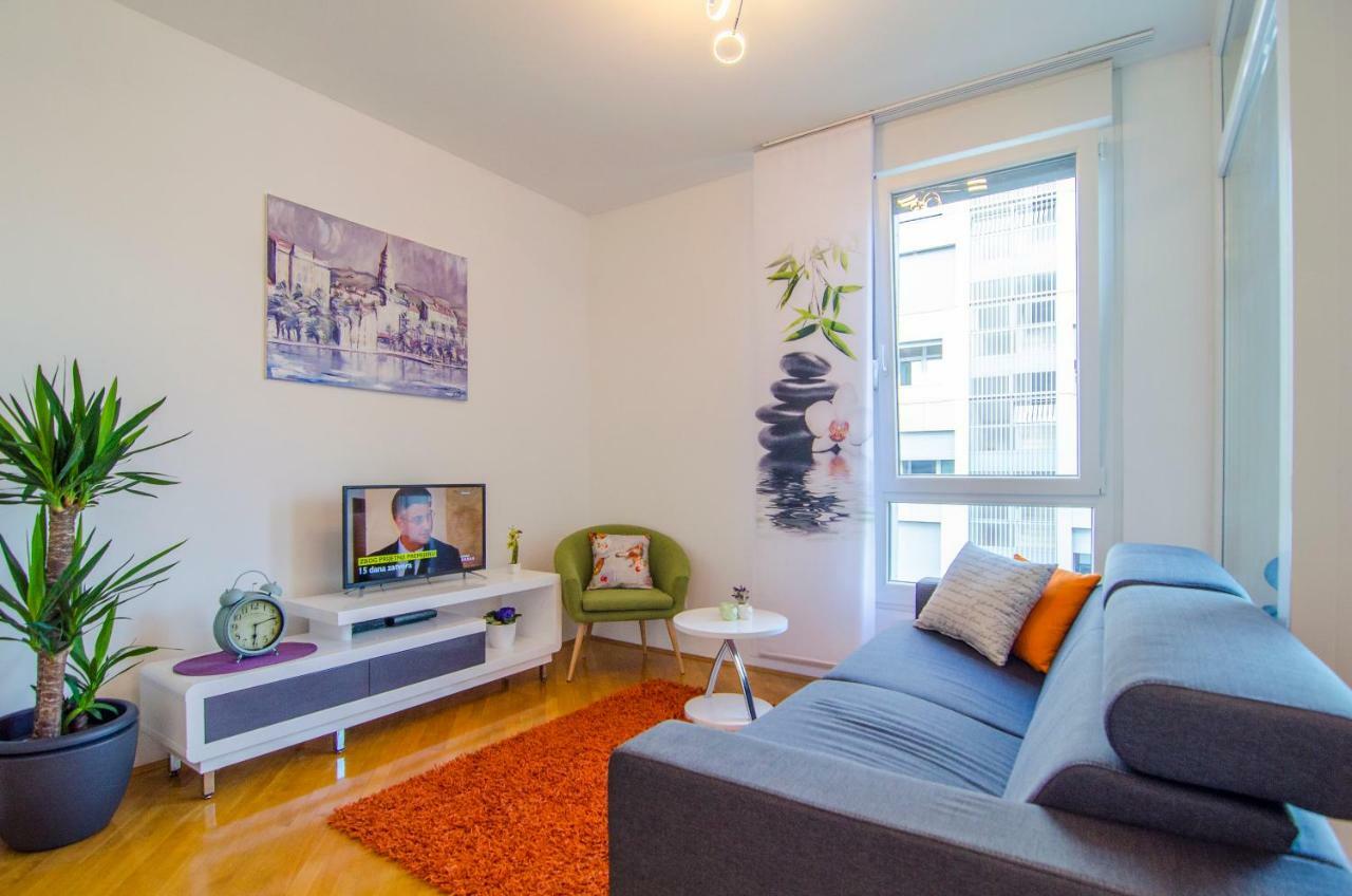 Split Apartment Sinisa מראה חיצוני תמונה