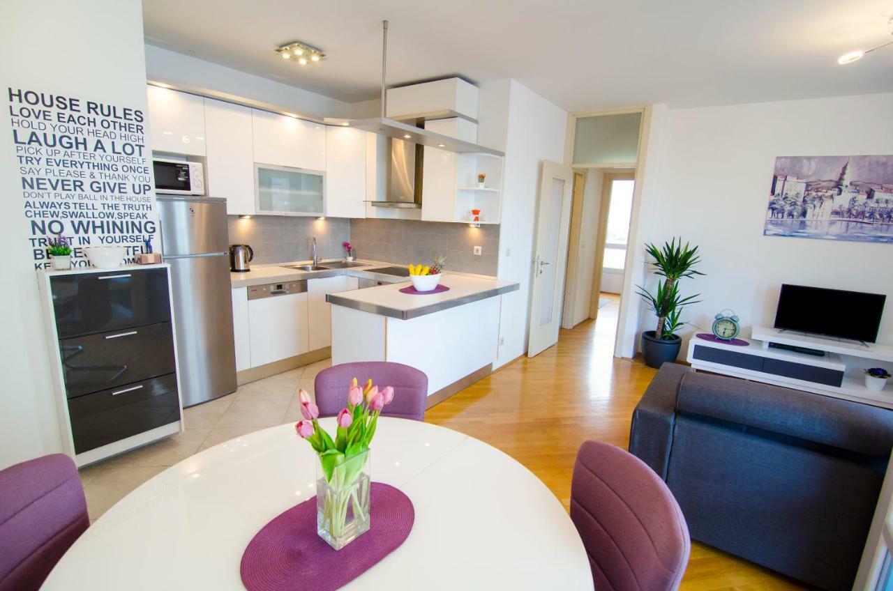 Split Apartment Sinisa מראה חיצוני תמונה